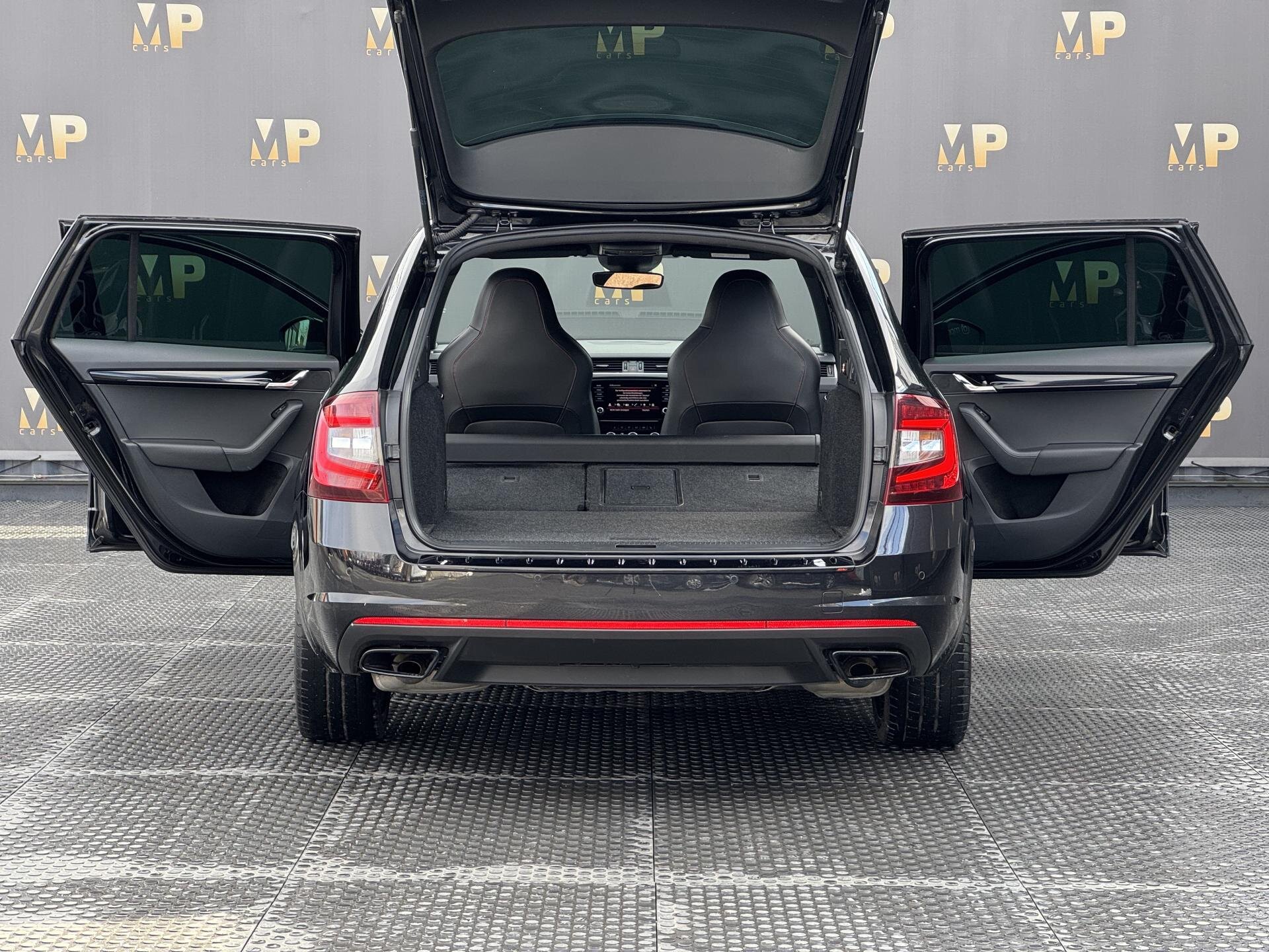 Škoda Octavia Kombi 2,0 l 180 kw