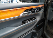 Jeep Grand Wagoneer SUV 6,4 l 351 kw