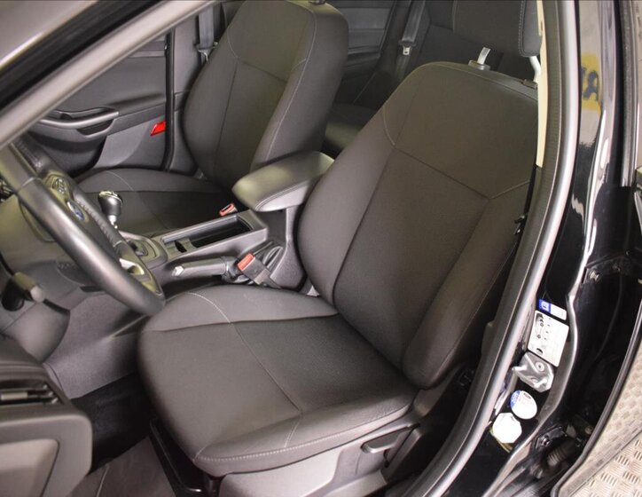 Ford Focus Kombi 999,0 92 kw