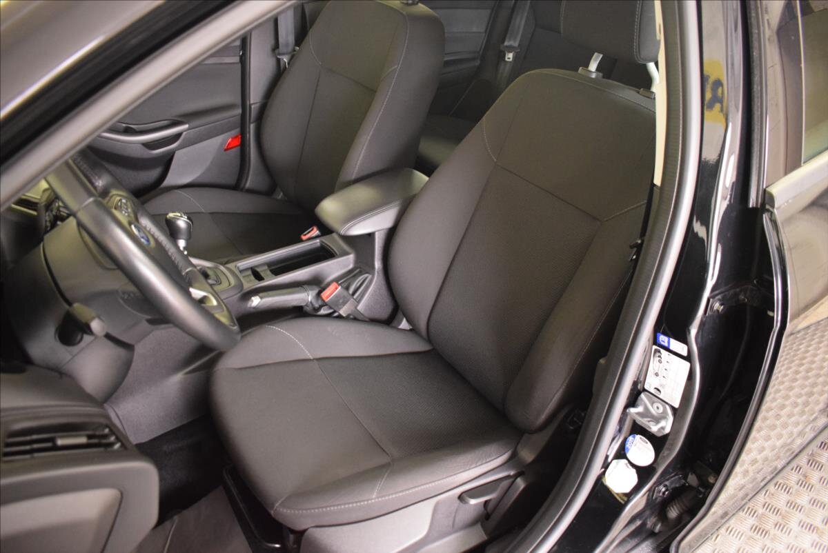 Ford Focus Kombi 999,0 92 kw