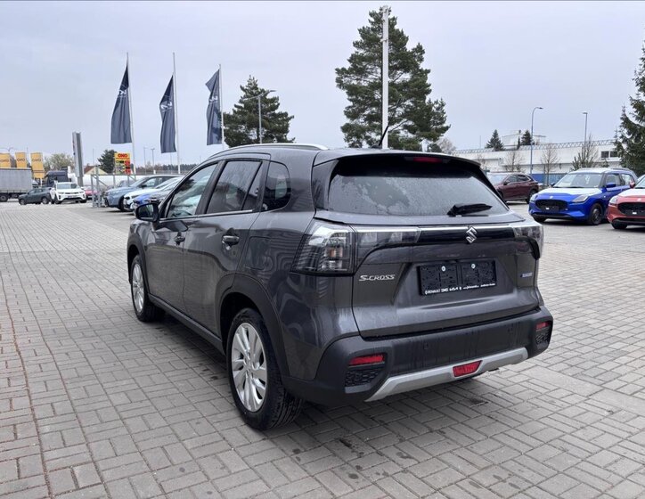 Suzuki S-Cross SUV / Terénní 1,4 l 81 kw