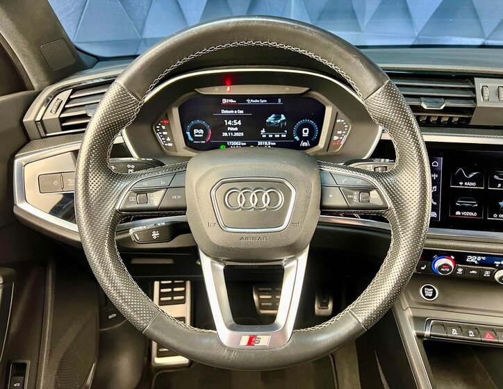 Audi Q3 13