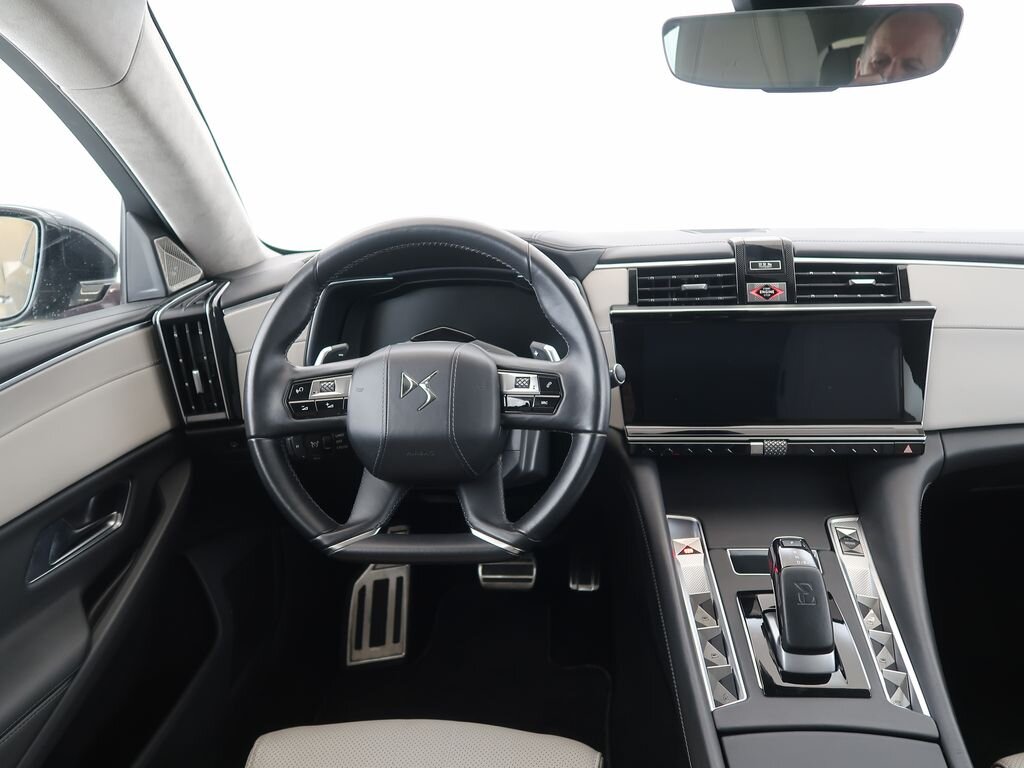 DS Automobiles DS9 Sedan / Limuzína 1,6 l 147 kw