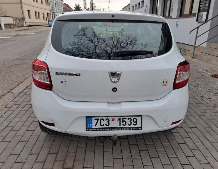 Dacia Sandero Hatchback 1,1 l 54 kw