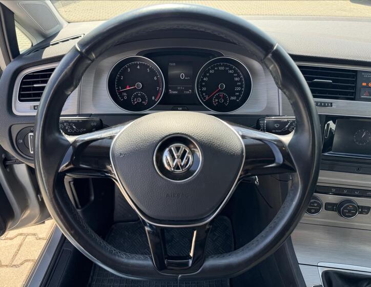 Volkswagen Golf 14