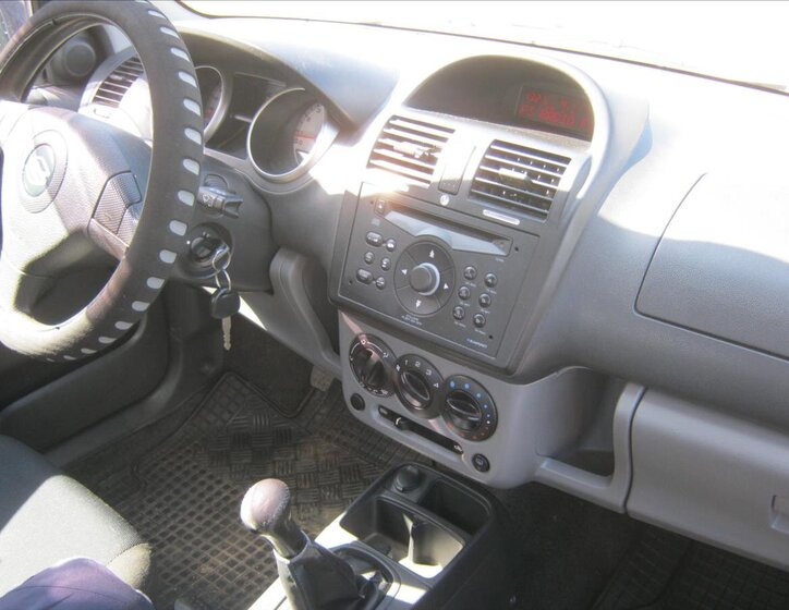 Suzuki Ignis Kombi 1,3 l 68 kw