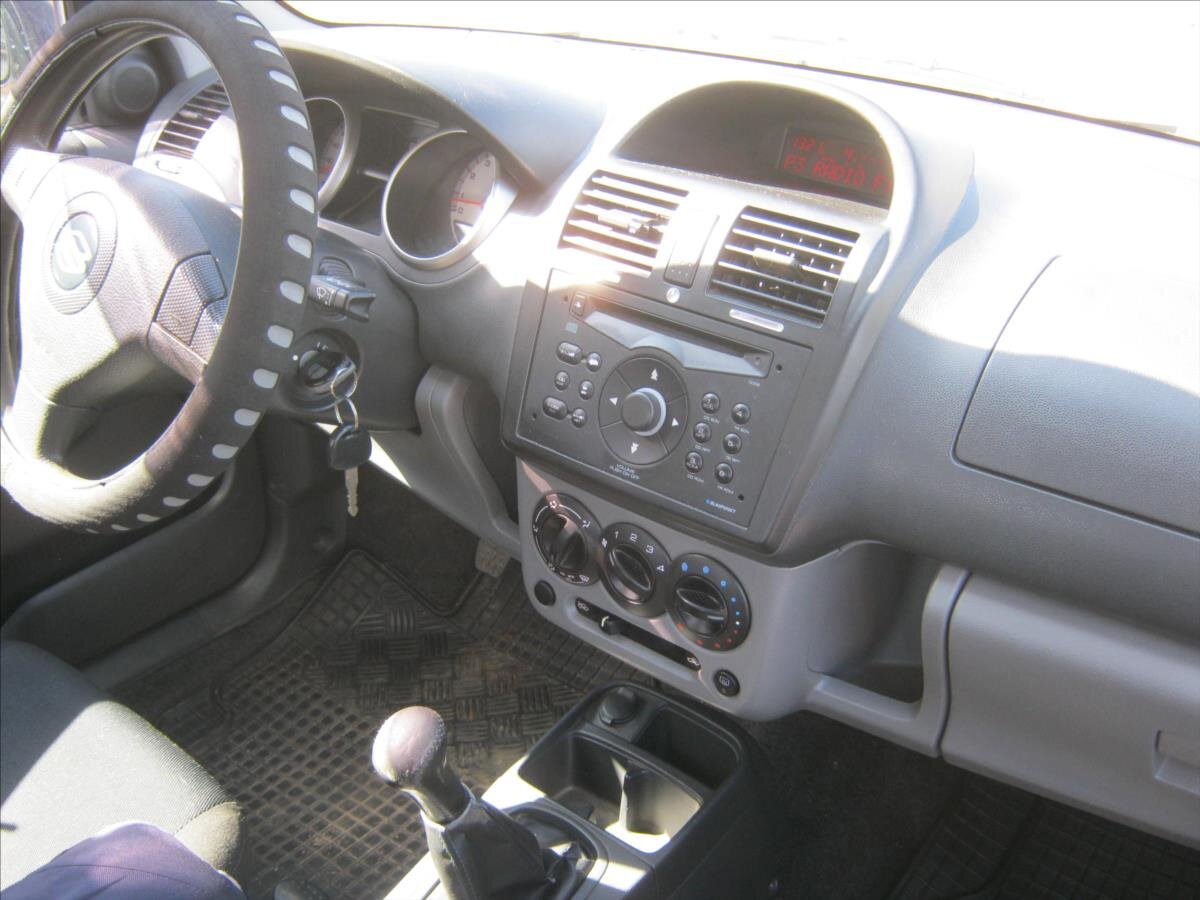 Suzuki Ignis Kombi 1,3 l 68 kw