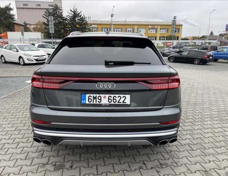 Audi SQ8 5