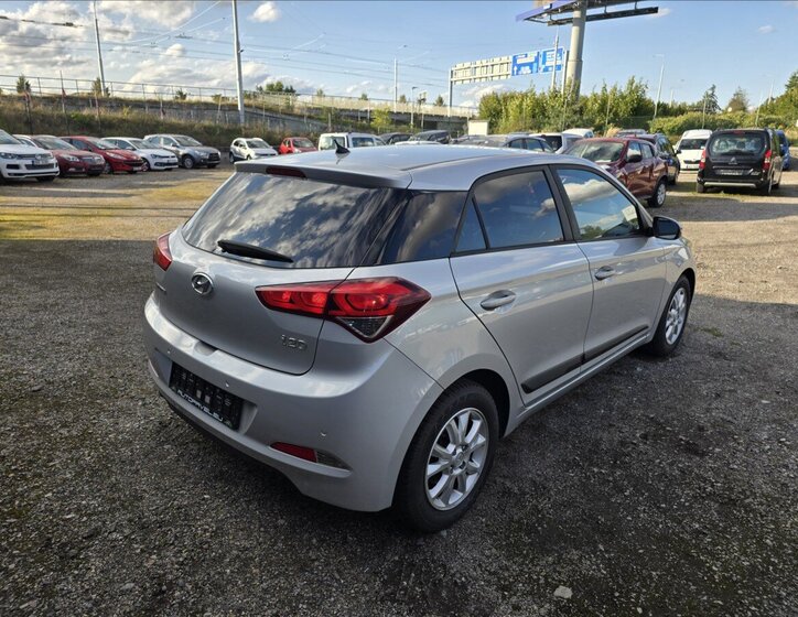Hyundai i20 5
