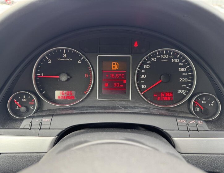 Audi A4 Kombi 2,0 l 103 kw