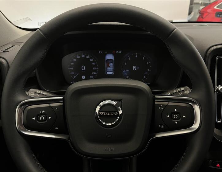 Volvo XC40 16