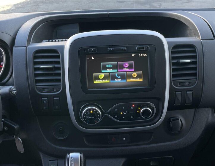 Renault Trafic 9