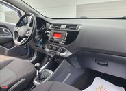 KIA Rio 21