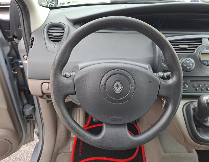 Renault Grand Scénic 11