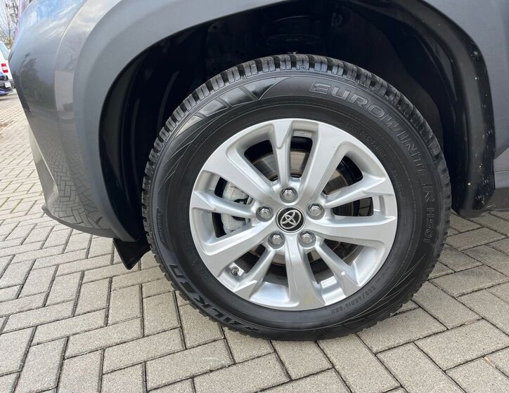 Toyota Yaris Cross 27