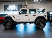 Jeep Wrangler Ostatní 6,4 l 350 kw