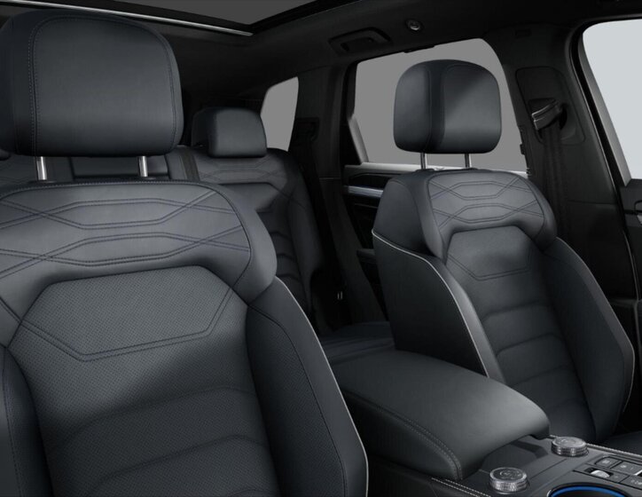 Volkswagen Touareg SUV / Terénní 3,0 l 210 kw