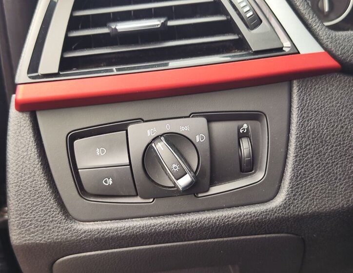 BMW Řada 3 Kombi 2,0 l 135 kw