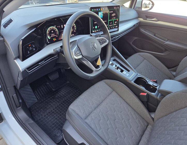 Volkswagen Golf Hatchback 1,5 l 110 kw