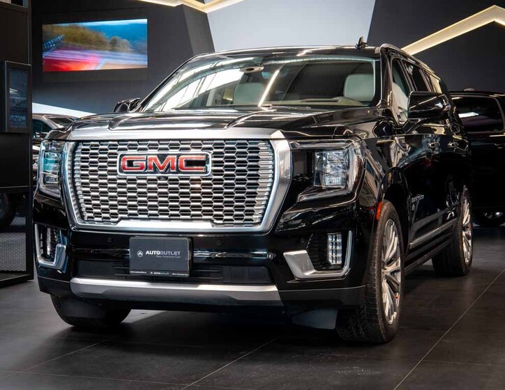 GMC Yukon SUV / Terénní 6,2 l 313 kw