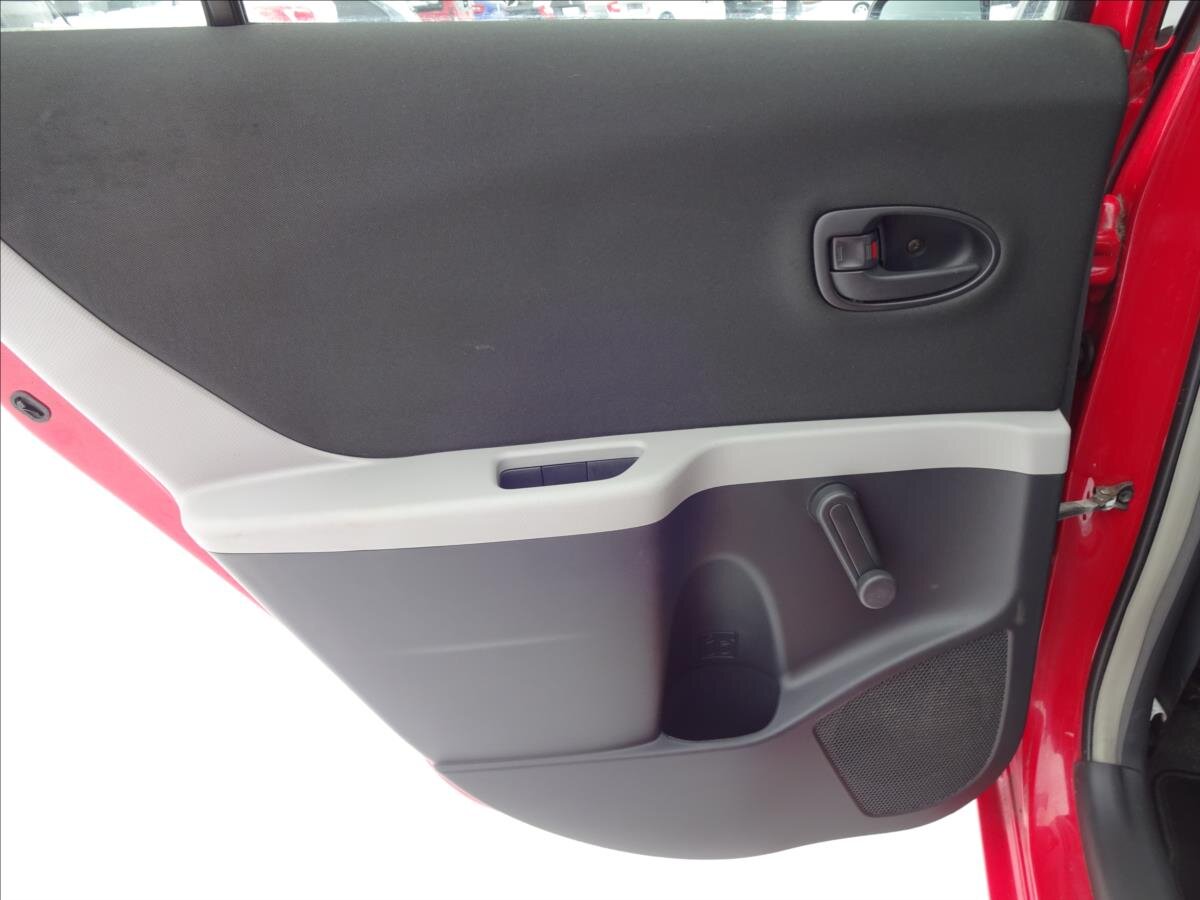 Toyota Yaris Hatchback 998,0 51 kw