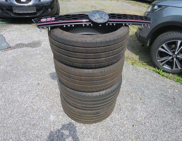 Volkswagen Golf Hatchback 2,0 l 162 kw