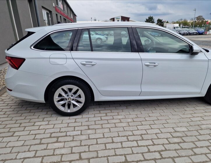 Škoda Octavia Kombi 2,0 l 85 kw