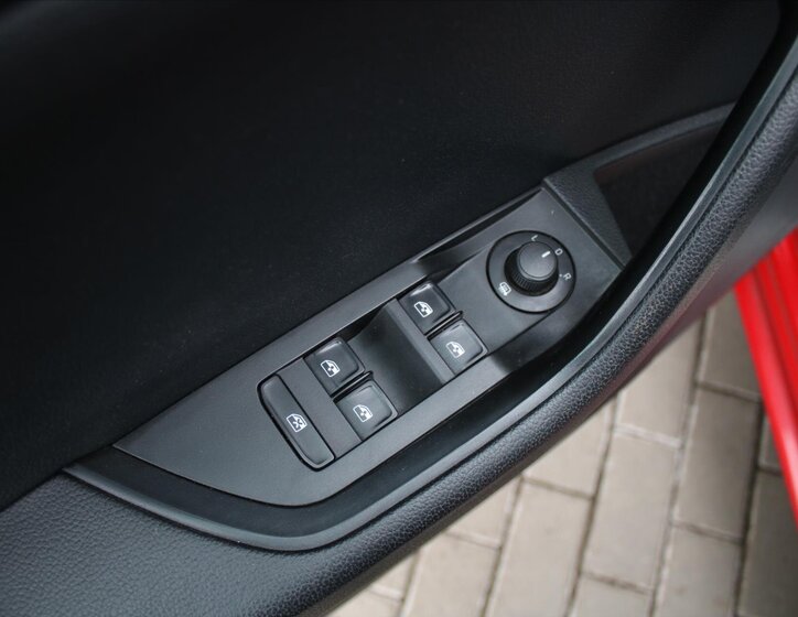 Škoda Superb Kombi 1,4 l 110 kw