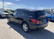 Mercedes-Benz Třídy R Kombi 3,0 l 165 kw