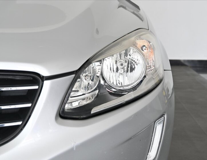 Volvo XC60 SUV / Terénní 2,4 l 133 kw