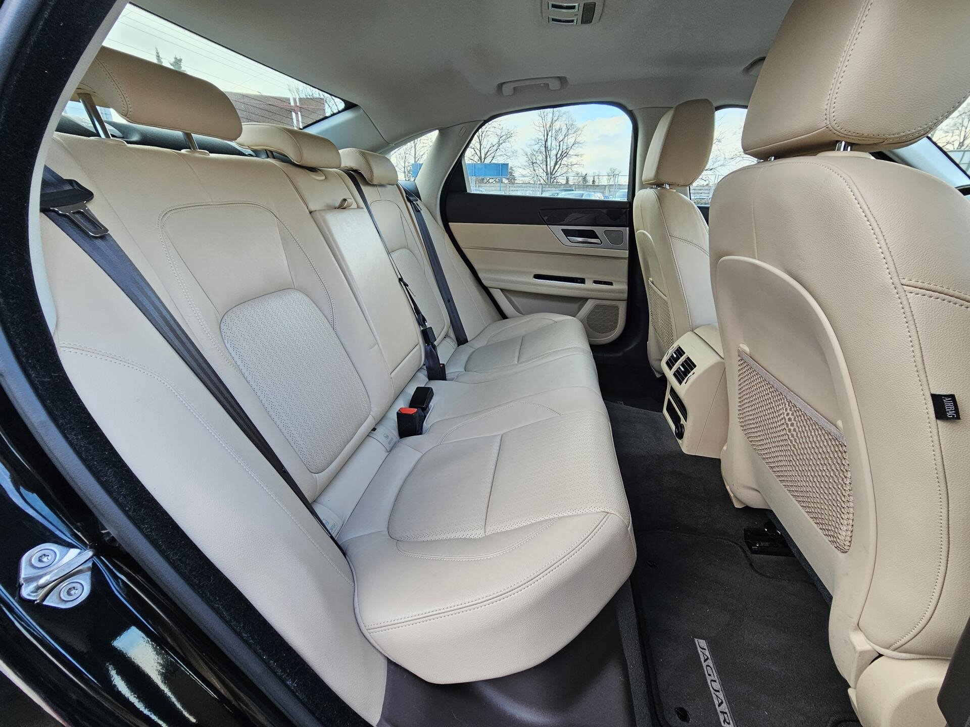 Jaguar XF Sedan 2,0 l 177 kw