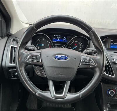 Ford Focus 14