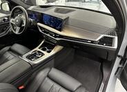 BMW X7 SUV 4,4 l 390 kw