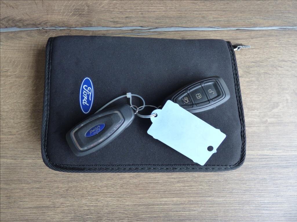 Ford Kuga SUV / Terénní 2,0 l 110 kw