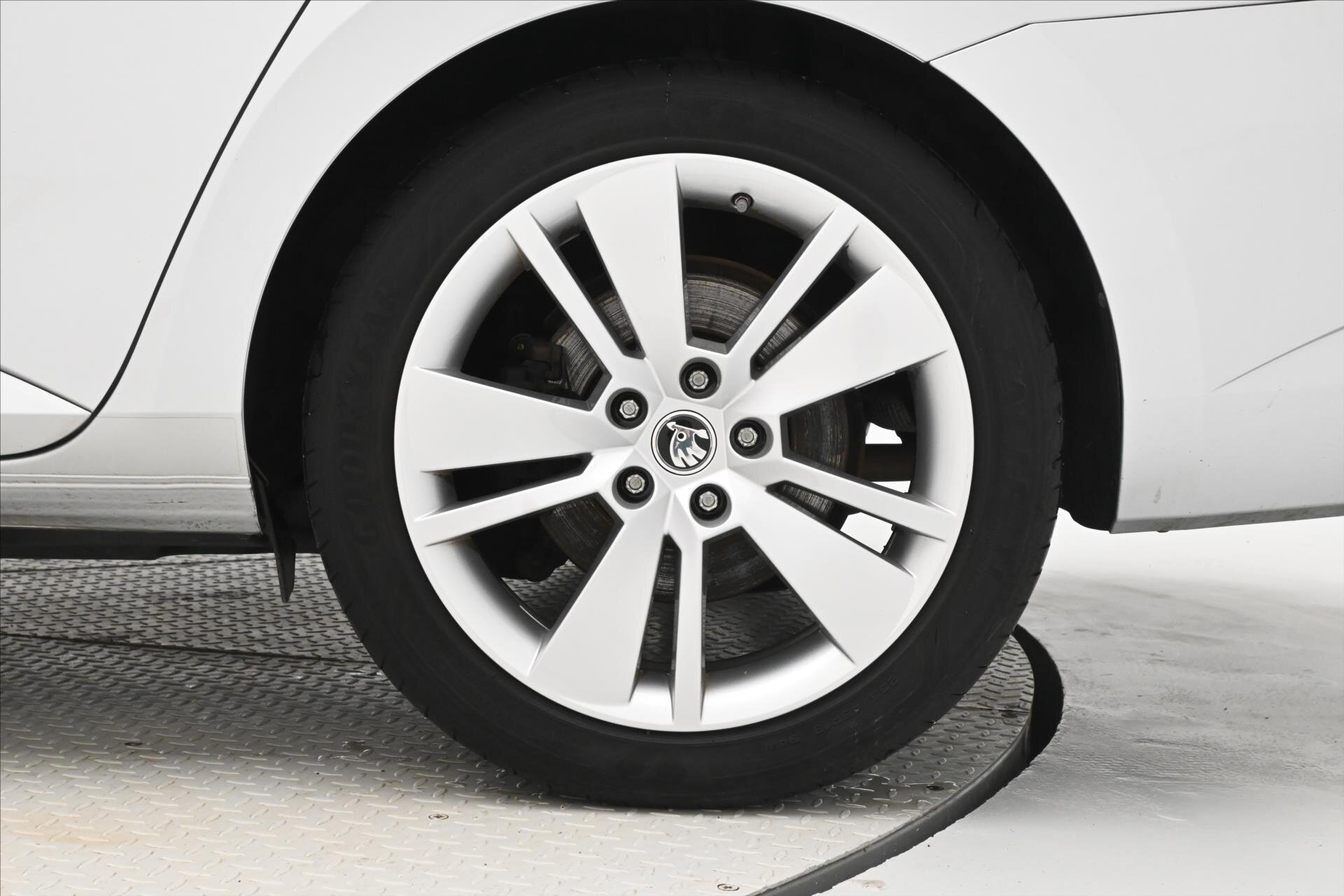 Škoda Superb Kombi 1,4 l 115 kw