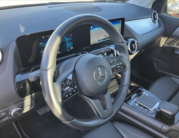 Mercedes-Benz Třídy B Hatchback 1,3 l 100 kw