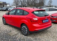Ford Focus Hatchback 998,0 74 kw