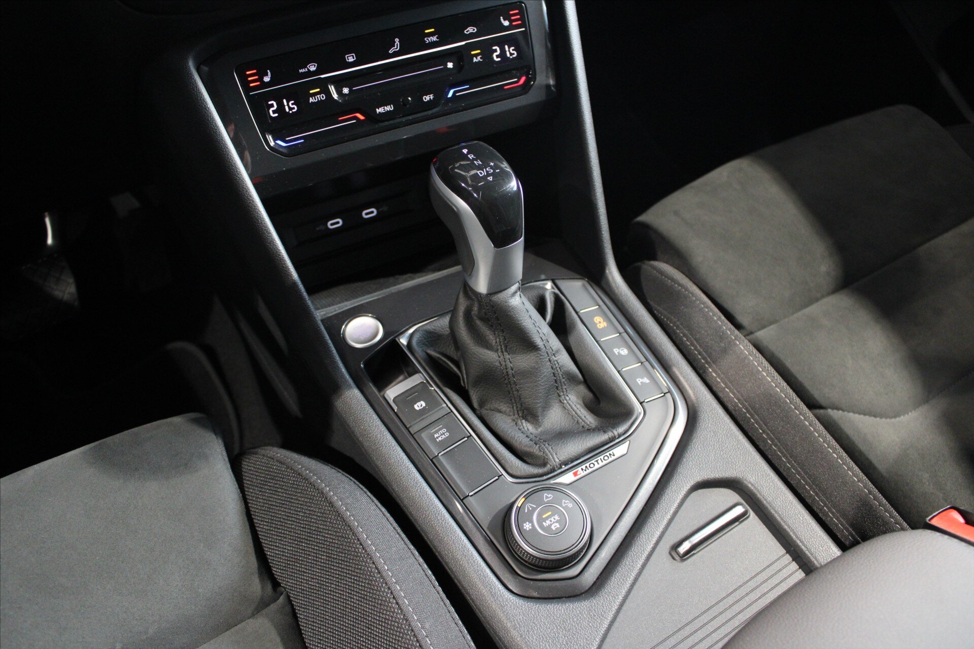 Volkswagen Tiguan SUV / Terénní 2,0 l 180 kw