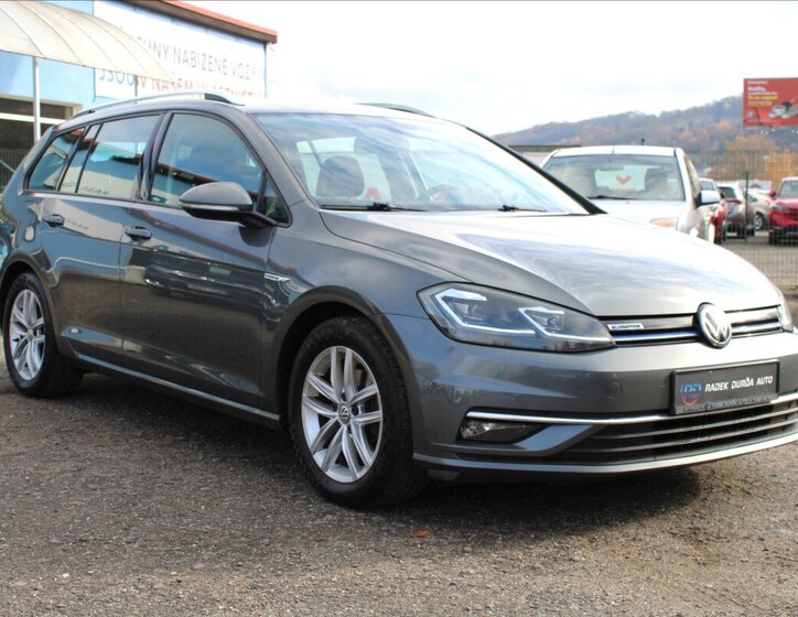 Volkswagen Golf Kombi 1,5 l 96 kw