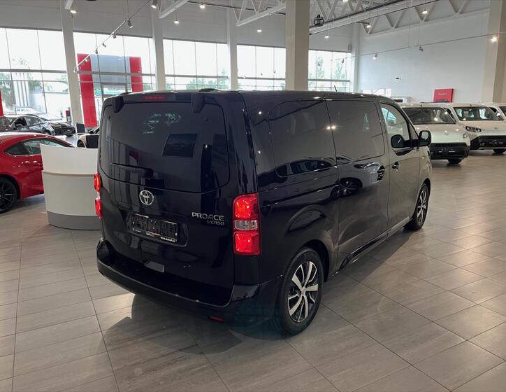 Toyota ProAce Verso 5