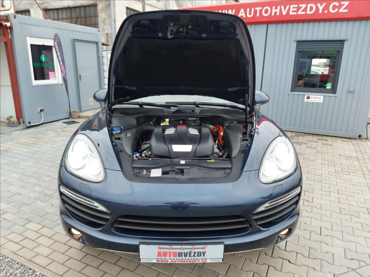 Porsche Cayenne SUV / Terénní 3,0 l 245 kw