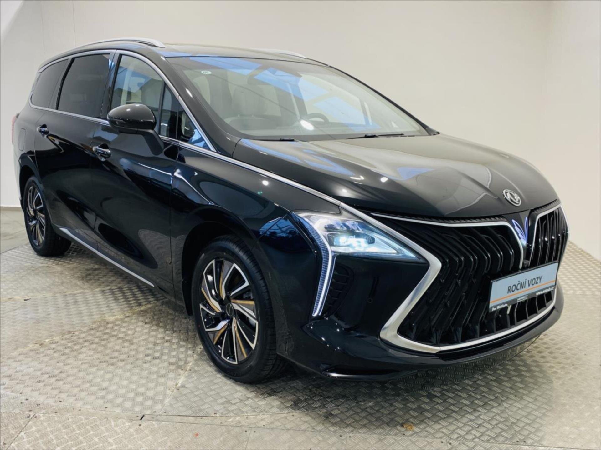 Dongfeng U-Tour Kombi 1,5 l 130 kw