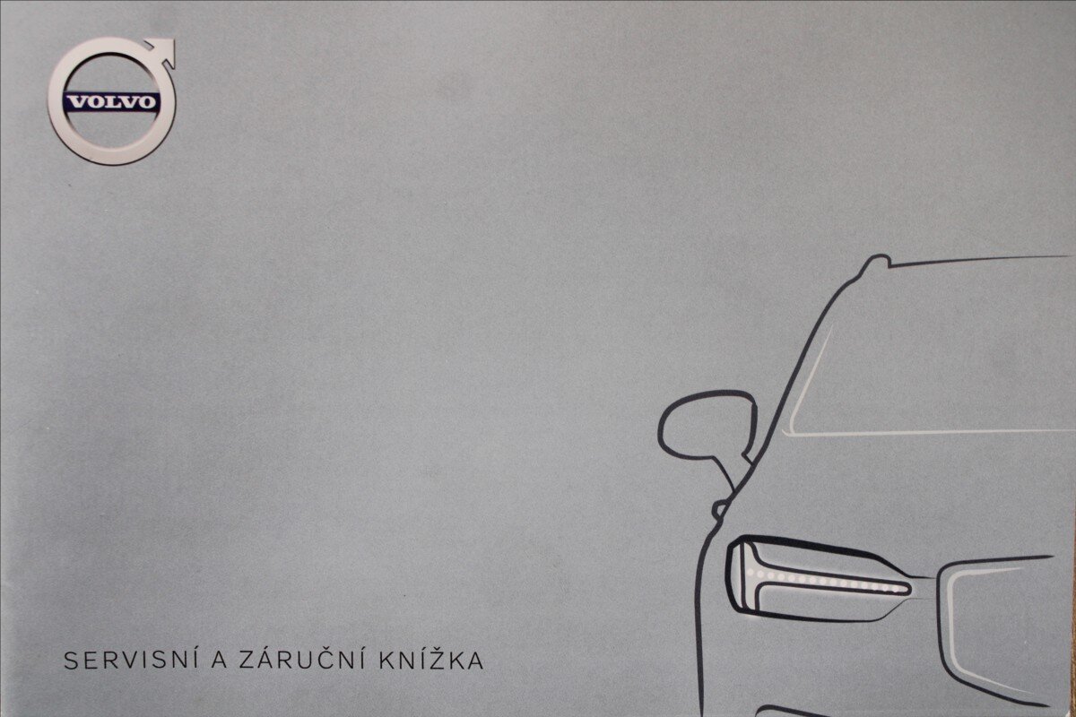 Volvo XC40 SUV / Terénní 2,0 l 140 kw