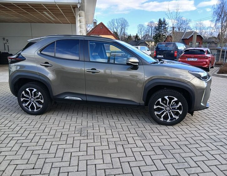 Toyota Yaris Cross SUV 1,5 l 68 kw