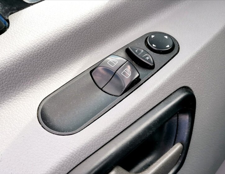 Volkswagen Crafter 12