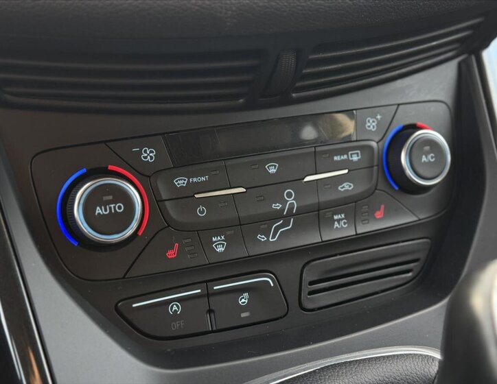 Ford Kuga SUV / Terénní 2,0 l 110 kw