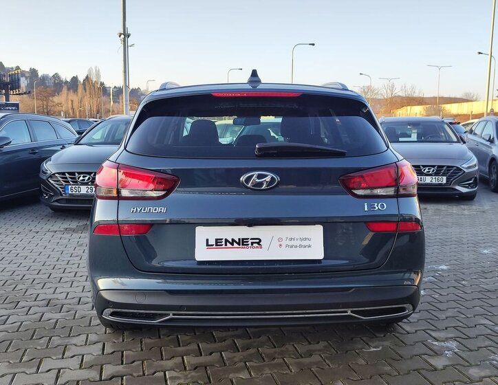 Hyundai i30 Kombi 998,0 88 kw