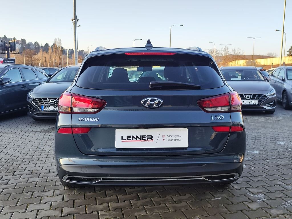 Hyundai i30 Kombi 998,0 88 kw