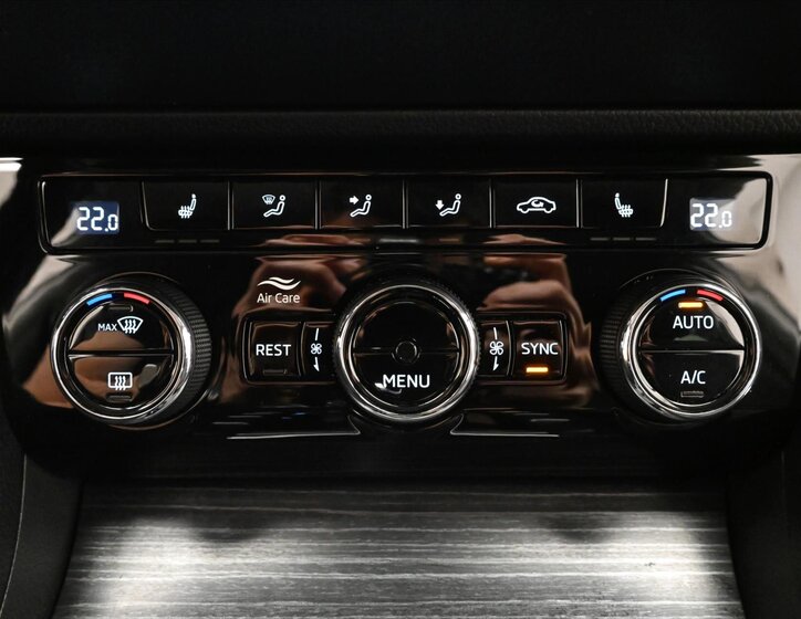 Škoda Superb Kombi 2,0 l 110 kw