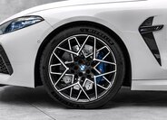 BMW M8 Kupé 4,4 l 447 kw